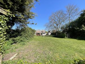 Point Clear Road- click for photo gallery